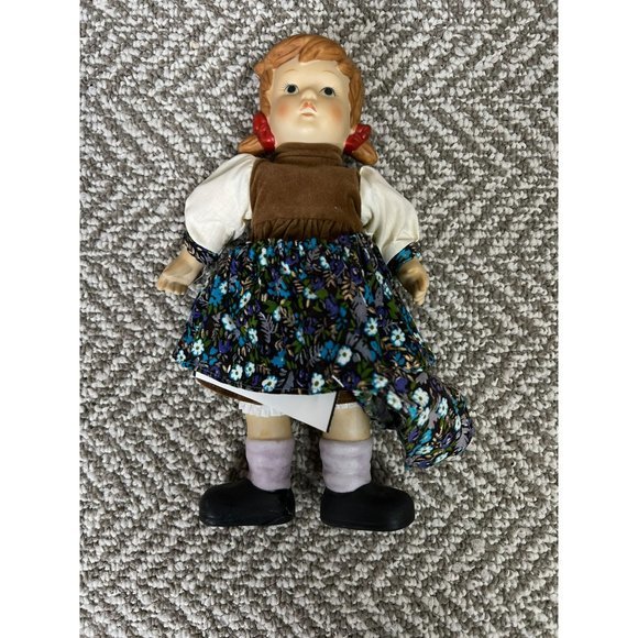 Hummel Porcelain Figurine Gretel